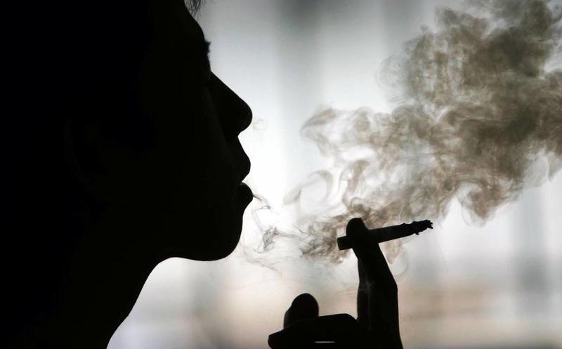 FUMAR NO ALIVIA EL ESTRÉS