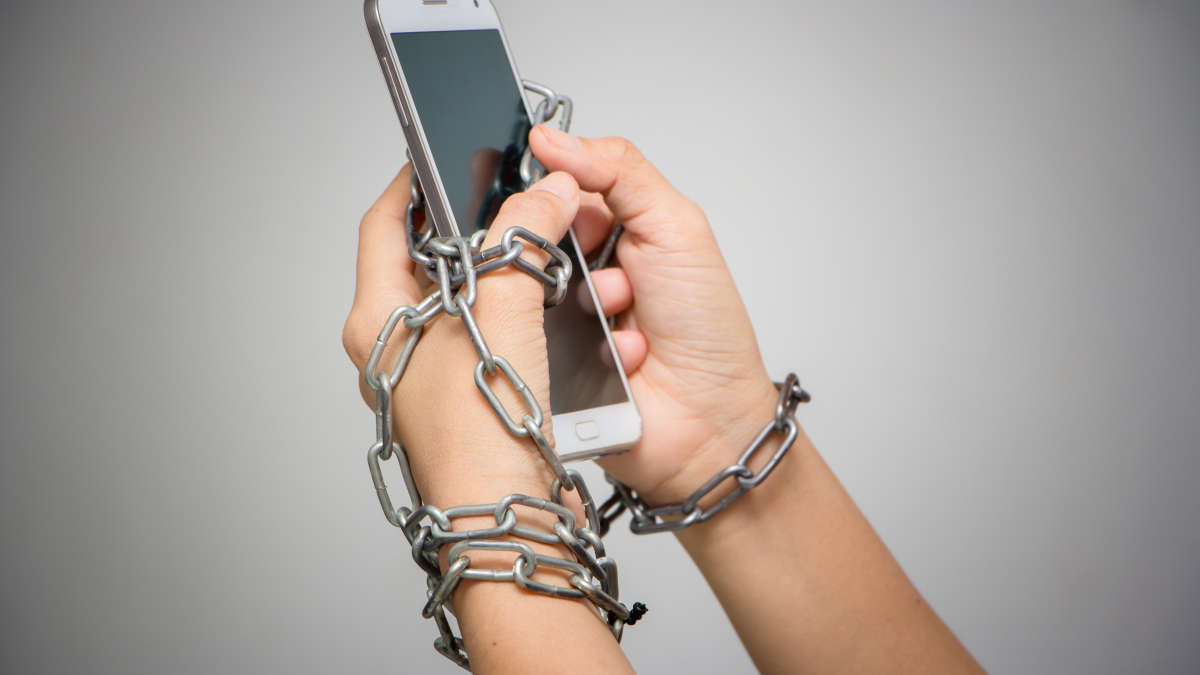 Adicción al celular: cuando el teléfono es un artefacto que nos hace perder la libertad