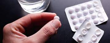 Adición a las pastillas para dormir