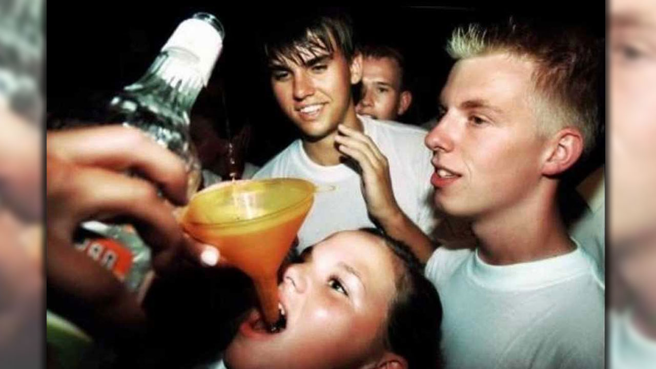 Los Adolescentes: el Alcohol y Otras Drogas