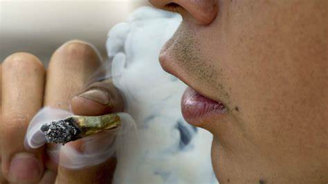 Adicto a la marihuana con solo 12 años