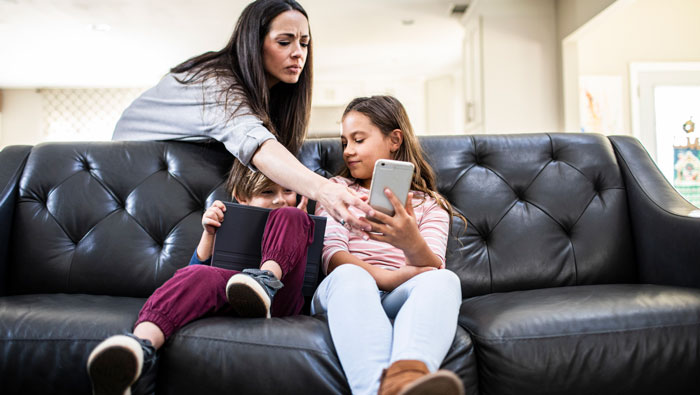 Sofía, una adolescente en terapia por las redes sociales