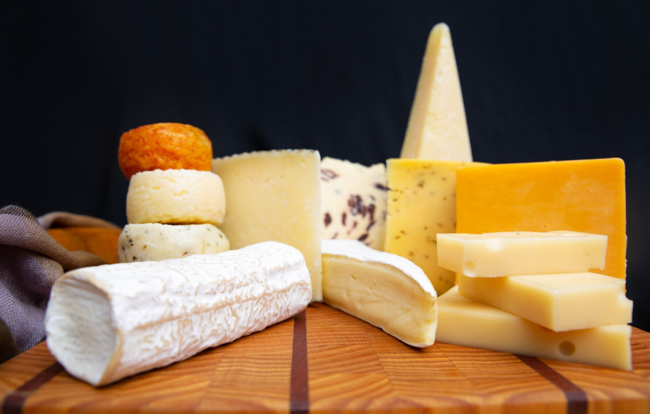 Quesos con metanfetamina salen de Michoacán a México y EEUU: Interceptan carga en Querétaro