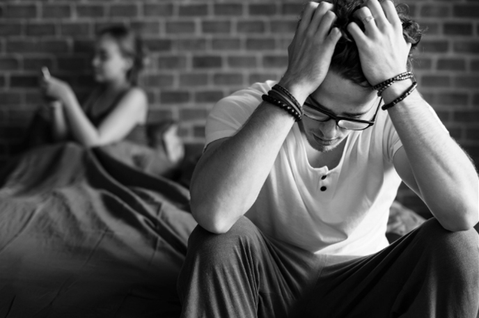 La OMS clasifica a la adicción al sexo como problema de salud mental: 10 señales de alarma y 4 consejos