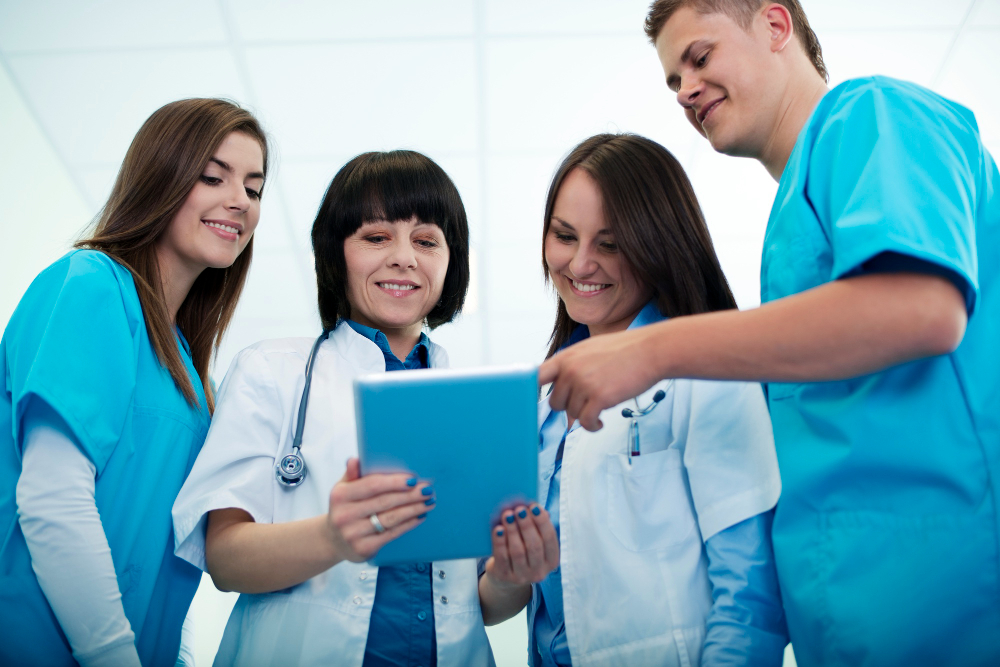 Estudiantes de Enfermería mejoran su aprendizaje mediante juegos educativos