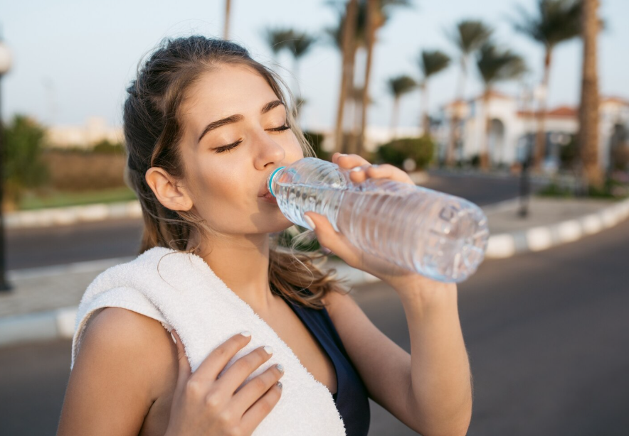 La adicción al agua de la que nadie te habla y que podría matarte