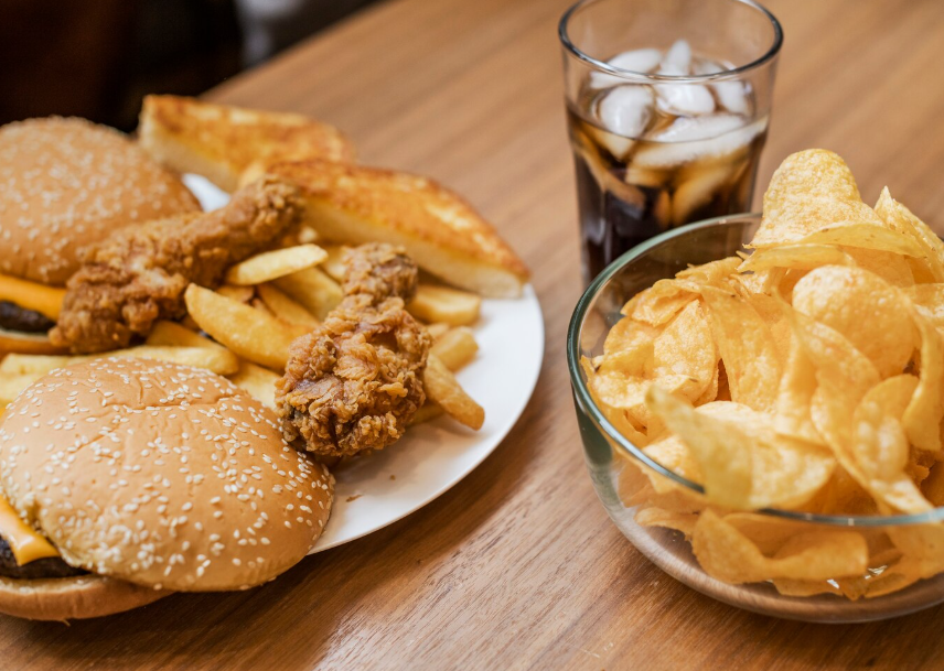 ¿Por qué nos volvemos adictos a la comida basura?