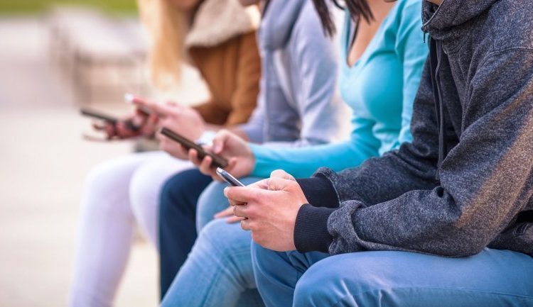 ¿Cuándo sabemos que estamos teniendo un uso excesivo de Internet?